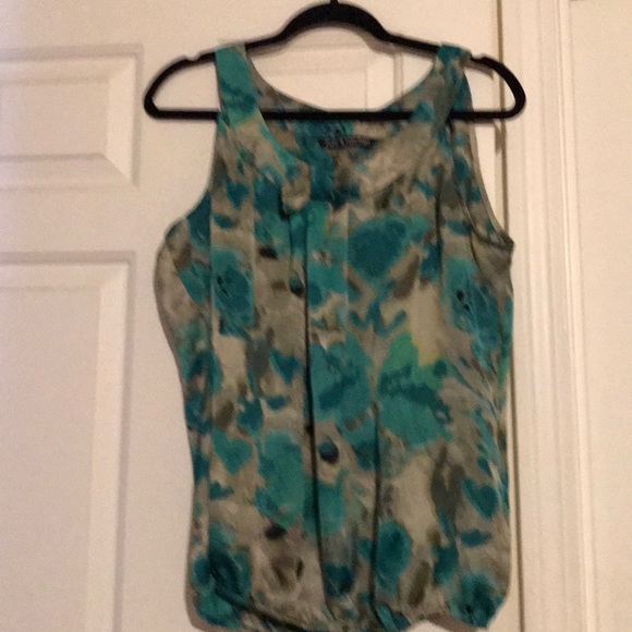 Top - Picture 3 of 3